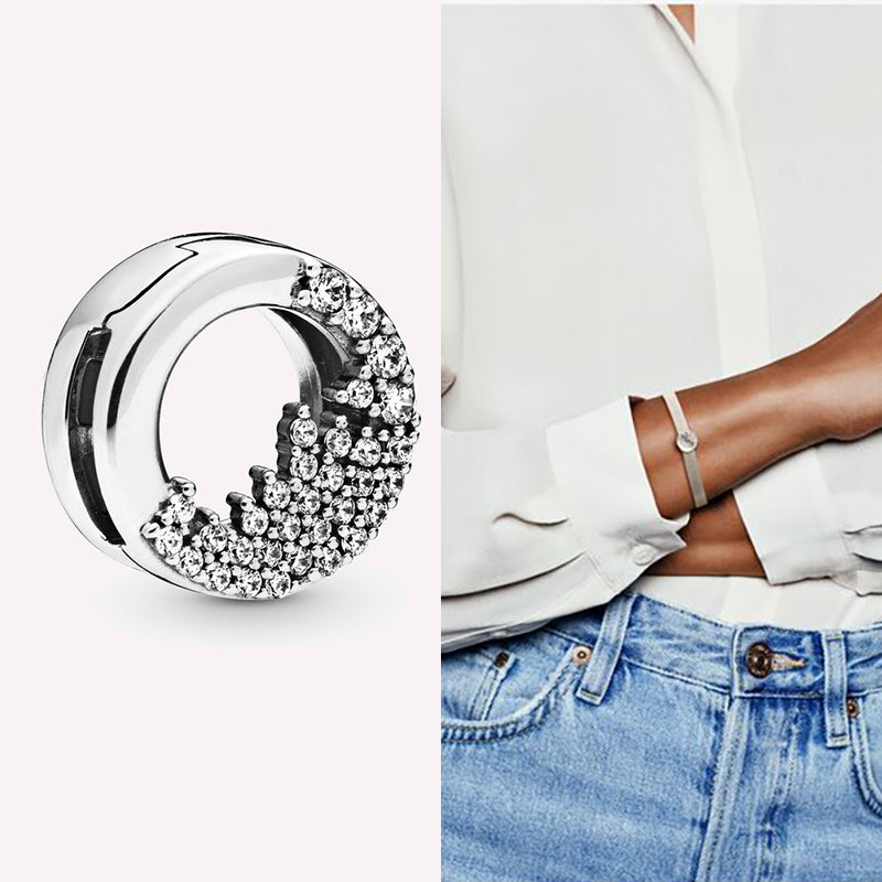 The Frosted Icicle Charm